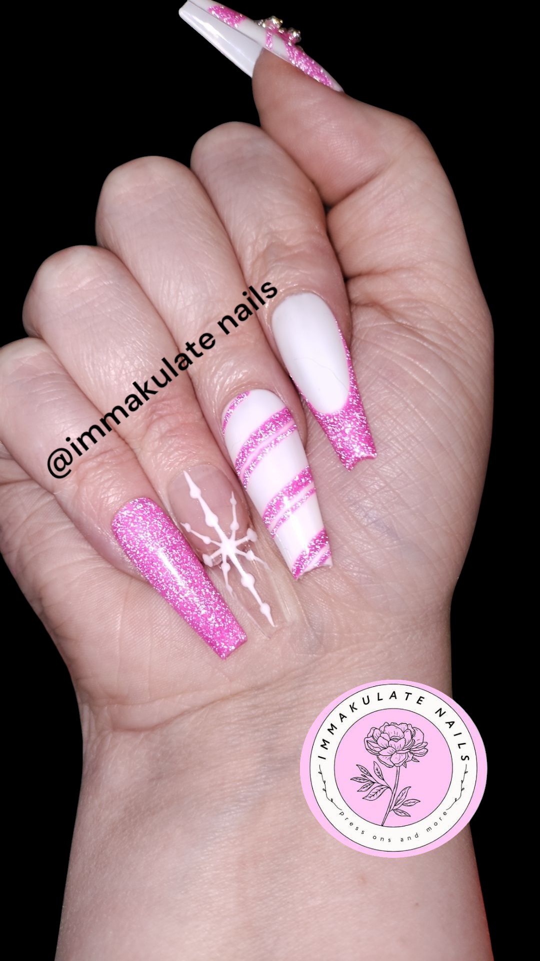 simple two color winter nails